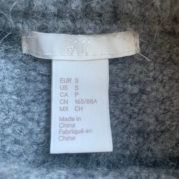 H&M Sweater NWOT - Picture 4 of 4